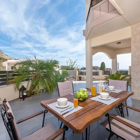 Christos House Semesterbostad Afantou