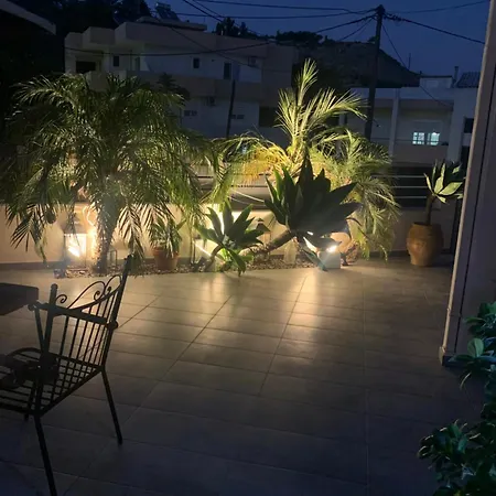 Semesterbostad Christos House