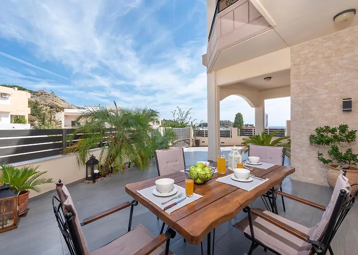 Christos House 度假居 阿凡投